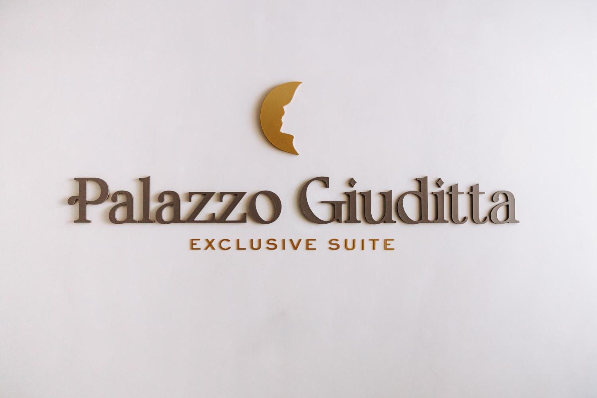 Palazzo Giuditta Monopoli Esterno foto