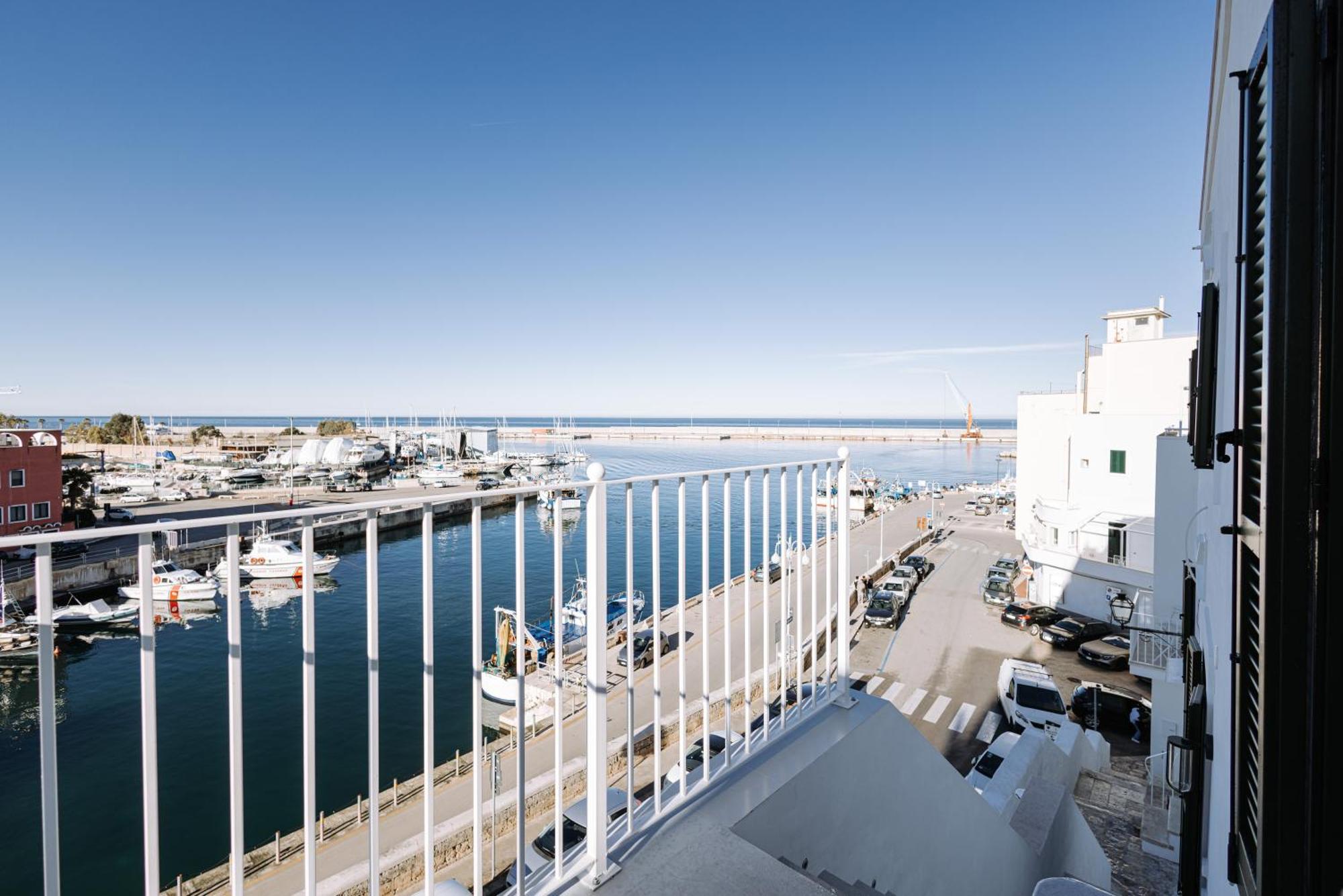 Palazzo Giuditta Monopoli Esterno foto